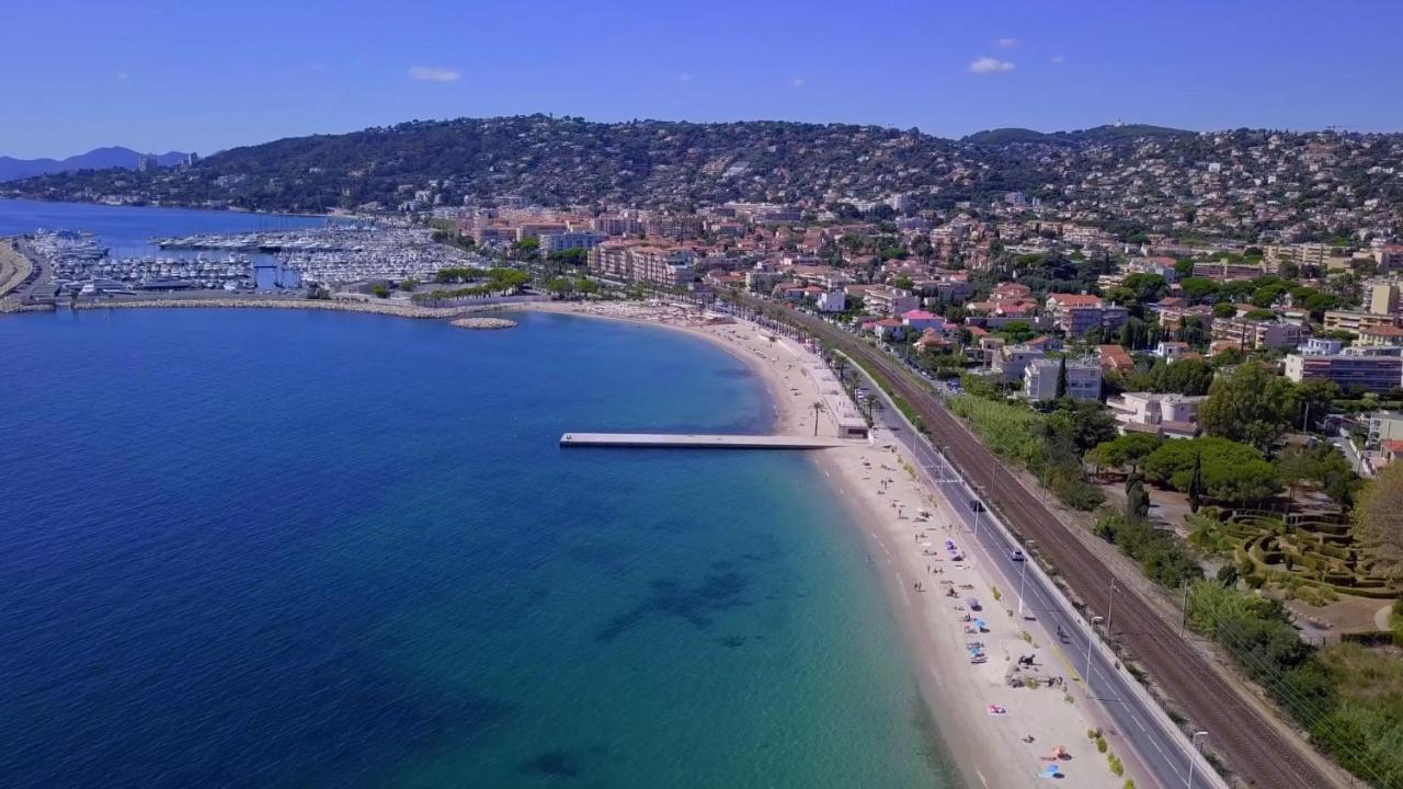Apt Golfe Juan - 5Min Des Plages - Parking Privee - Piscine Rooftop Vallauris Exterior foto